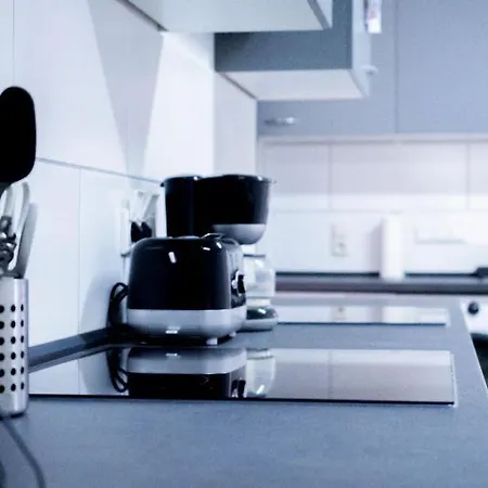 Monteurwohnung In Gülzow Für Bis Zu 7 Personen Mit Wlan, Parkplatz&gemeinschaftsküche - Rz02 * Gulzow